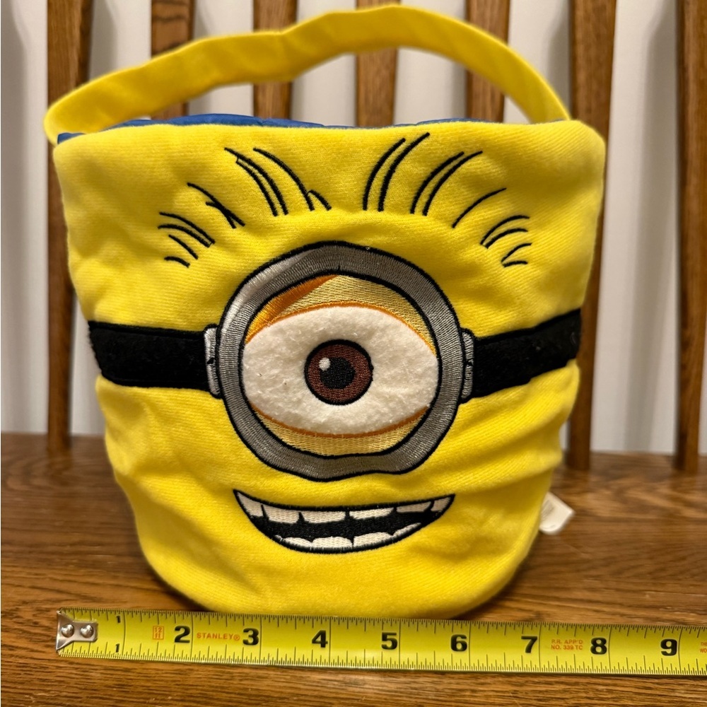 Minions Plush Halloween Trick-or-Treat Bucket / Easter Basket